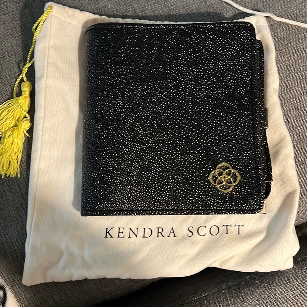 Kendra Scott Jewelry Case
